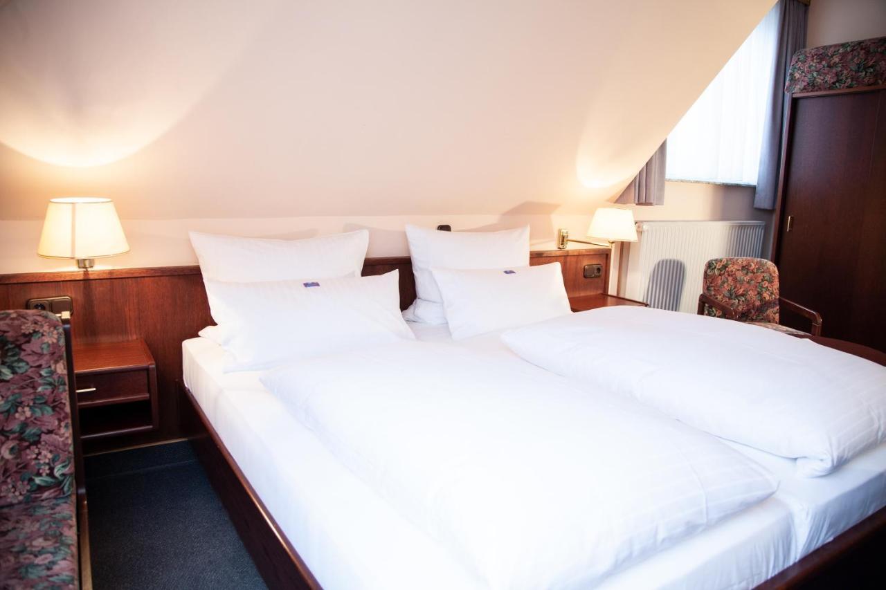Hotel Lonac Duisburg Exterior photo